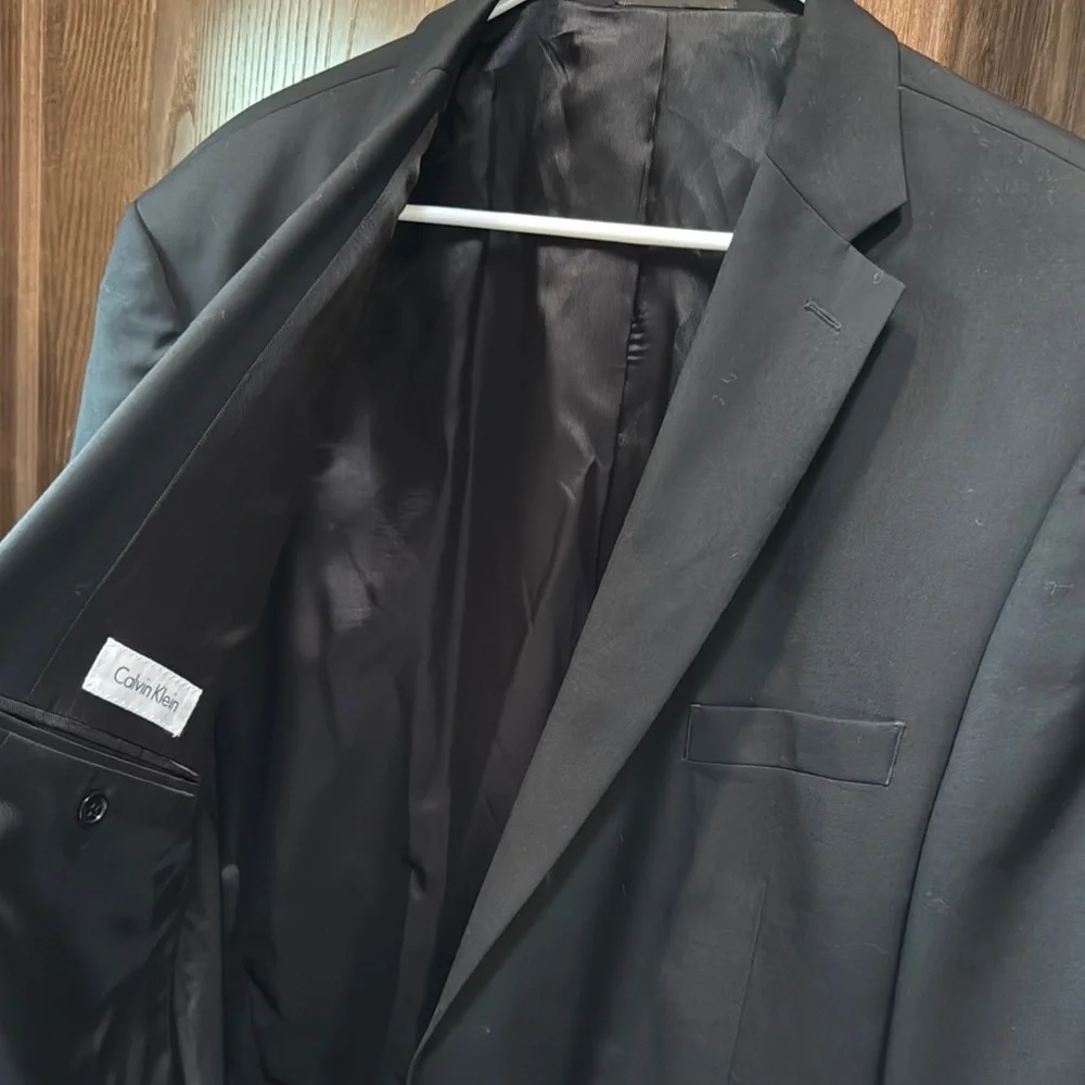 Calvin Klein Black Sport Coat Modern Tailored Design - Picture 1 of 11
